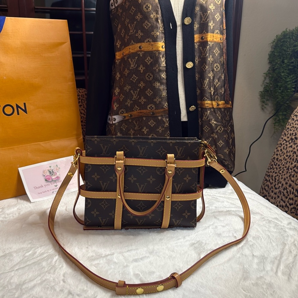 Louis Vuitton Toiletry #26 bag holder.